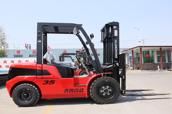 內(nèi)燃叉車離合器分離軸承加潤(rùn)滑油方法